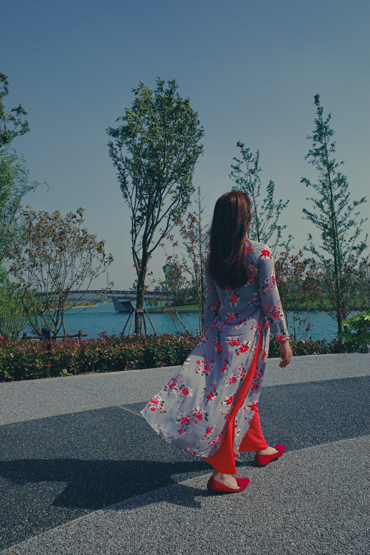 Raglan-Sleeve áo dài with diagonal placket and zipper PDF sewing Pattern